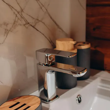 Forest Cliff Lägenhet