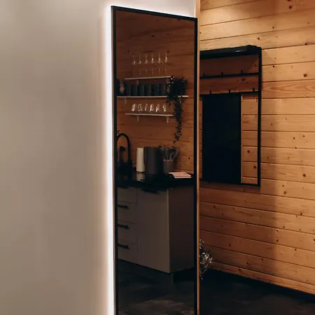 Forest Cliff Apartment *