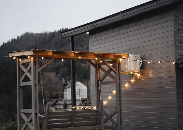 Forest Cliff Apartment